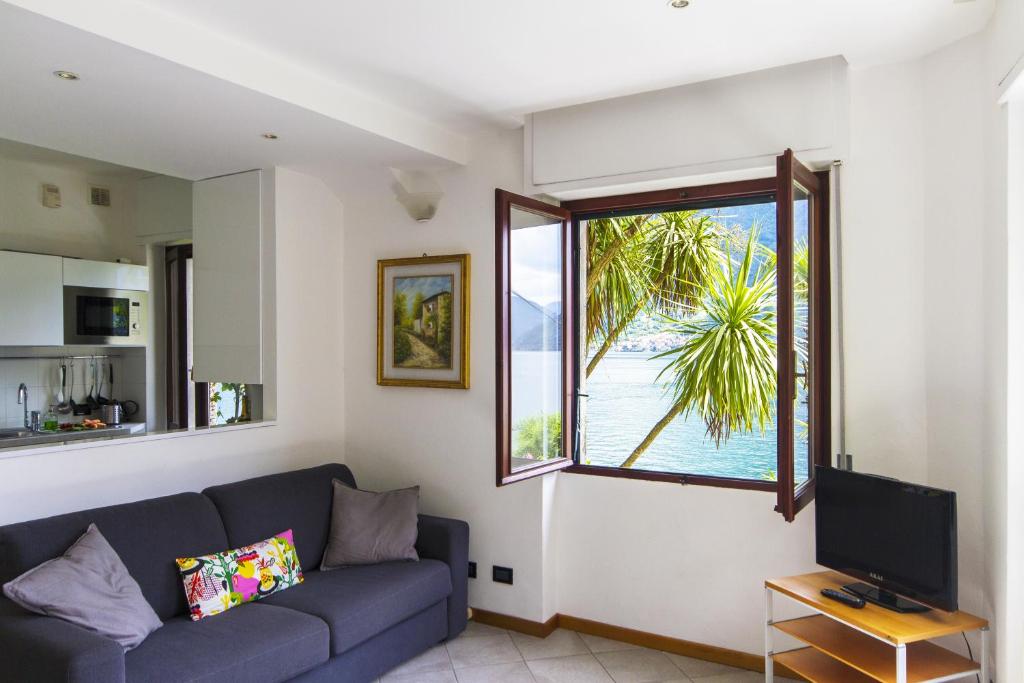 Palm Bay Garden room 6